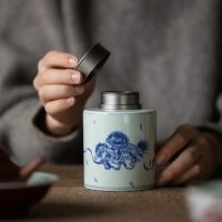 boite-a-the-chinoise-blanche-et-bleue-en-ceramique-110016243 Boîte à thé Chinoise Premium Blanche et Bleue en Céramique