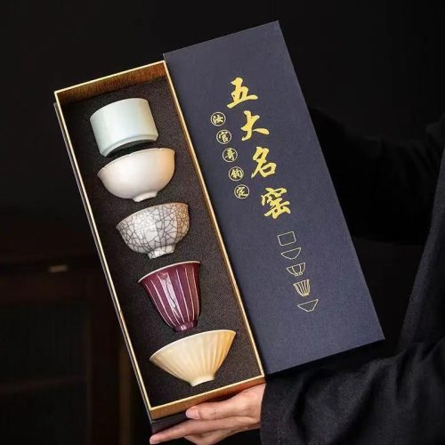 coffret-asiatique-de-5-tasses-a-the-113171263 Coffret Asiatique de 5 Tasses à Thé