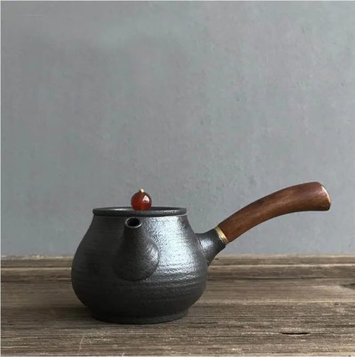 Petite Théière Japonaise en Céramique Noire 180ml