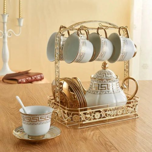 service-a-the-anglais-blanc-et-dore-en-porcelaine-1686931162104 Service à thé Anglais Blanc et Doré en Porcelaine