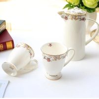 Service à thé Anglais Blanc et Élégant en Porcelaine - vue 2