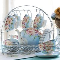 Service à thé Anglais original en Porcelaine