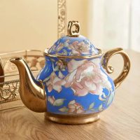 theiere-anglaise-en-porcelaine-bleue-et-doree-1l-1686931139597 Théière Anglaise en Porcelaine Bleue et Dorée 1L