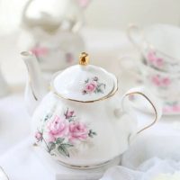 Théière Anglaise Fleurs Camélias en Porcelaine 500ML