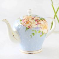 theiere-anglaise-originale-bleue-en-porcelaine-1.4l-1665513313 Théière Anglaise Originale Bleue en Porcelaine 1.4L