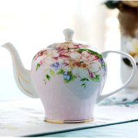 theiere-anglaise-originale-rose-en-porcelaine-1.4l-1665513340 Théière Anglaise Originale Rose en Porcelaine 1.4L