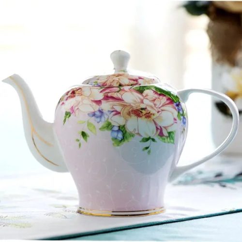theiere-anglaise-originale-rose-en-porcelaine-1.4l-1665513340 Théière Anglaise Originale Rose en Porcelaine 1.4L