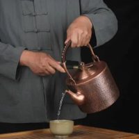 Théière Chinoise en Cuivre Martelé 2L