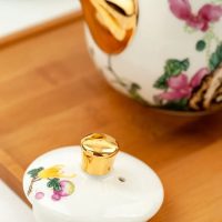 Théière Chinoise en Porcelaine Blanche Dorée 450ML