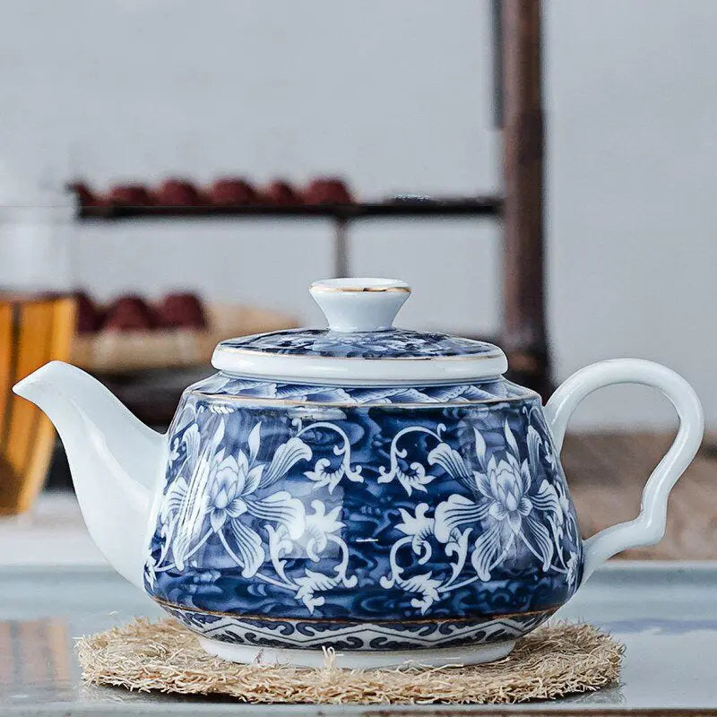 Théière Chinoise en Porcelaine Blanche et Bleue à Fleurs 200ML
