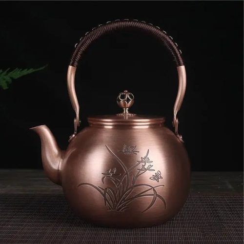 Théière Chinoise Ronde en Cuivre Papillons 1.5L