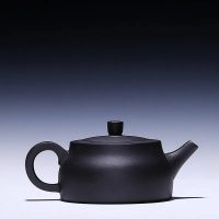 Théière Chinoise Yixing Noire à Fleurs en Argile 200ML