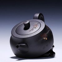 Théière Chinoise Yixing Noire à Fleurs en Argile 200ML - vue 2