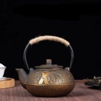 Théière Japonaise en Fonte Dorée Bambous 600ML