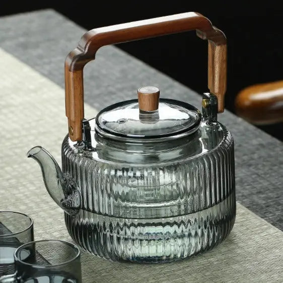 Théière japonaise en verre avec anse carrée en bois