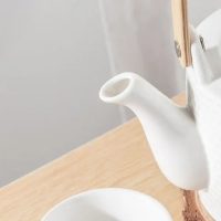 Théière Scandinave en Porcelaine Martelé 750ML - vue 3